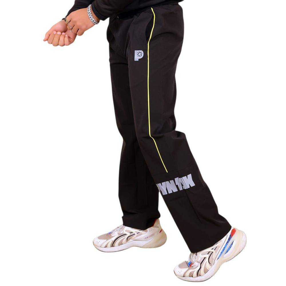 Pynak Track Pants Piping Edit Black - side profile in motion